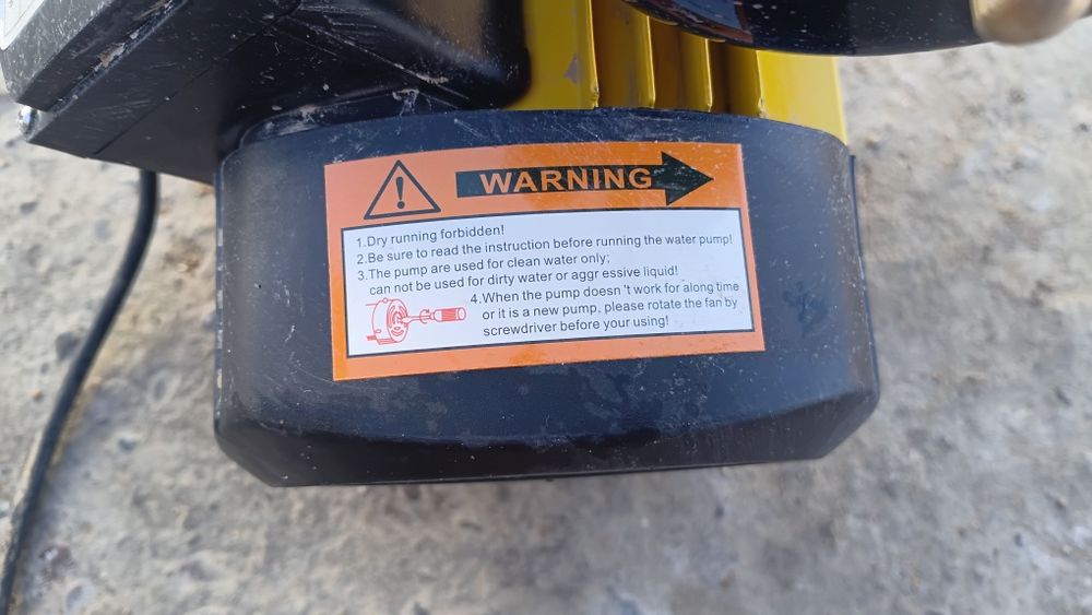 Насос Вадяной новый