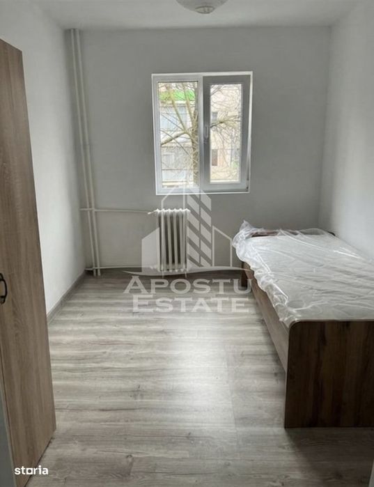 Apartament cu 3 camere de vanzare , etaj intermediar , Zona Dacia