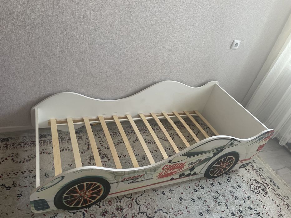 Детские кровати-машинки