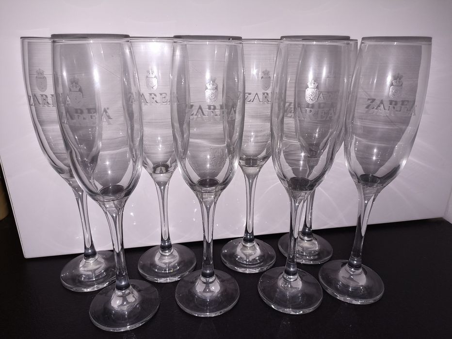 Pahare șampanie noi