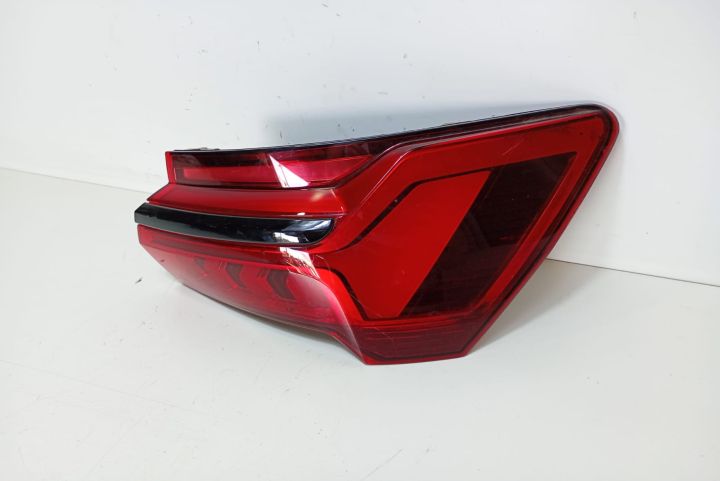 Stop tripla dreapta  4K5945092D Audi A6 C8