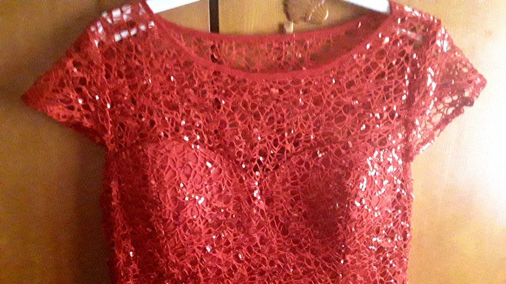 Rochie de ocazie rosie dantela cu paiete - marime 44