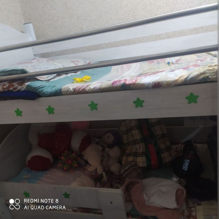 Продаю детскую кровать 2х этажную