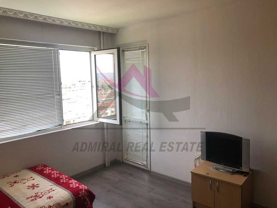 Дава се под наем Тристаен апартамент в Варна, ХЕИ - 65 кв.м за 600 € - Снимка #2