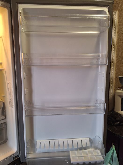 Холодильник indesit