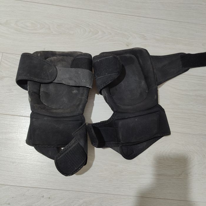 Наколенники строительные гелевые