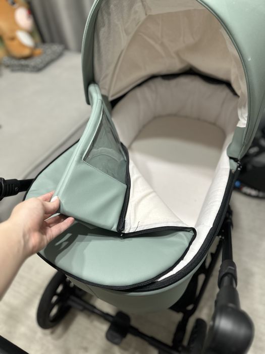 Продам коляску 2 в 1