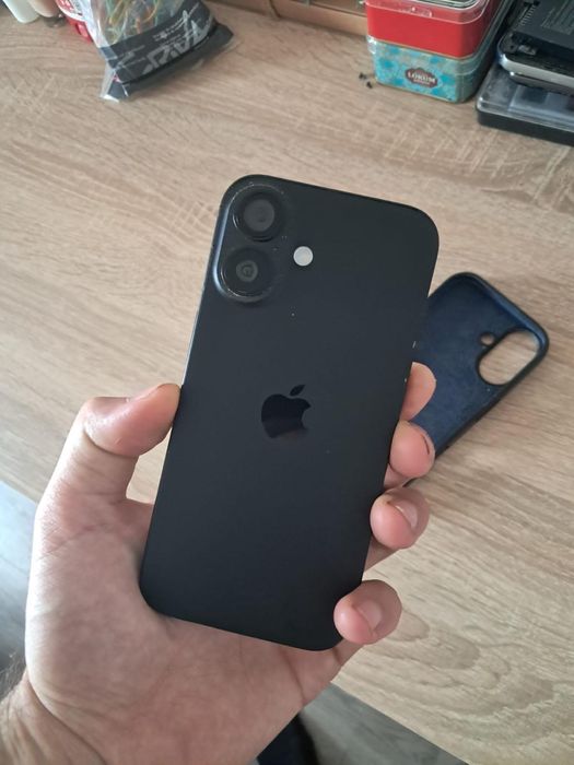 Disponibil iphone 16