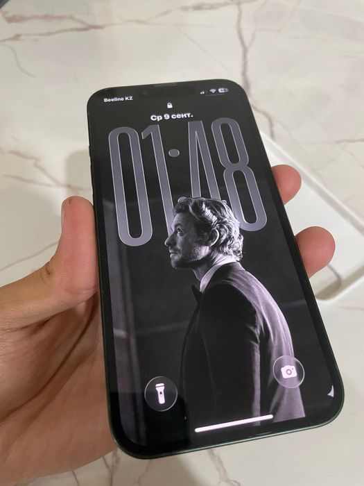 Обменяю Iphone 13