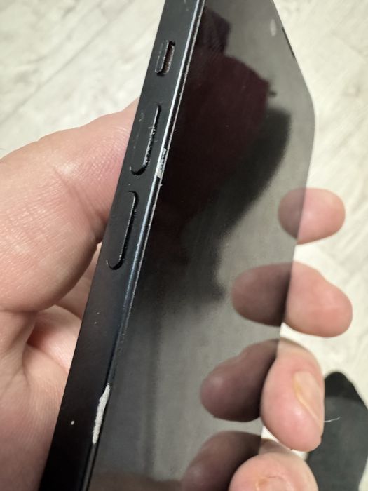 Продаю iPhone 14