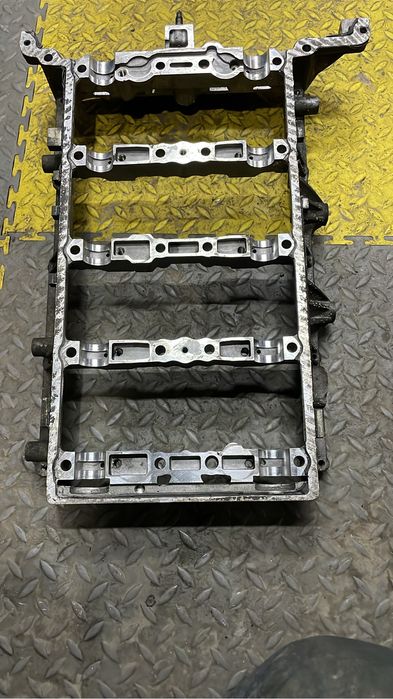 Головка блока, постель распредвалов Форд транзит