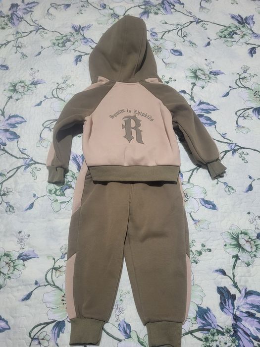 Продаётся детский костюм