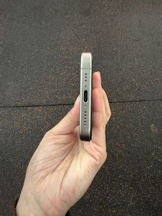 iPhone 15 pro, 256GB