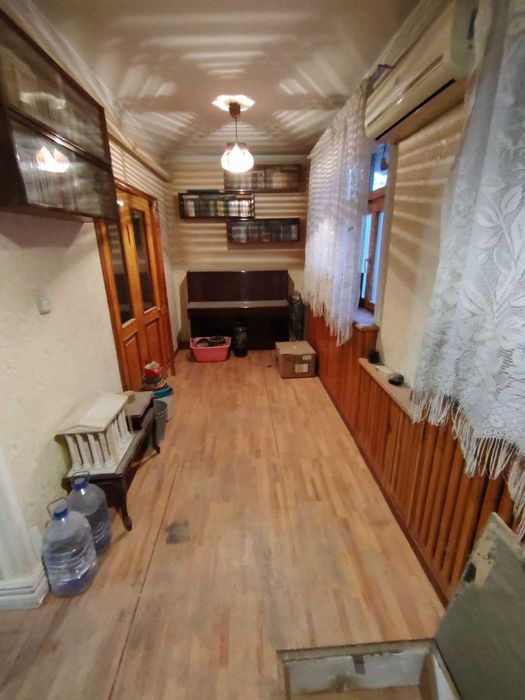 Продается квартира на Карасу-6 3/1/9 с подвалом и своим огородом