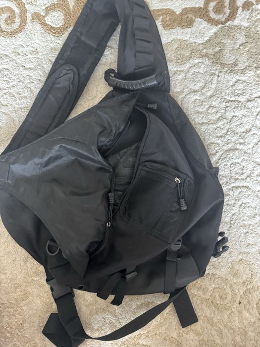 oakley сумка через плечо