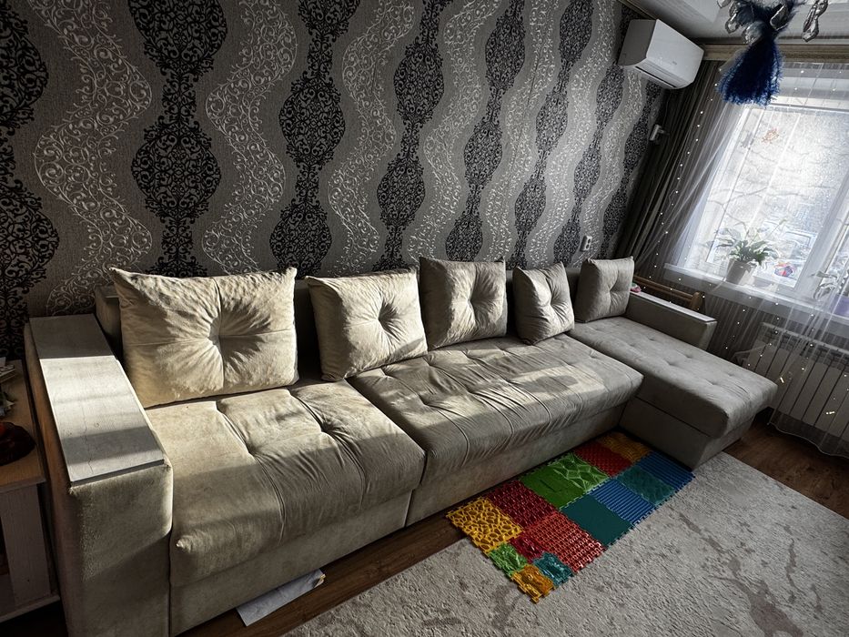 Продам диван. Срочно!