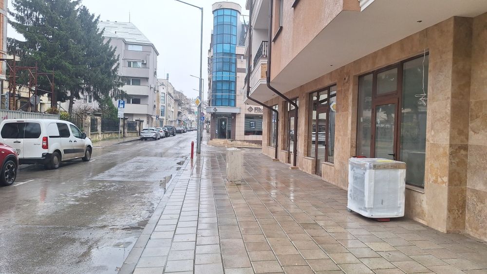 Дава се под наем Магазин в Русе, Център - 55 кв.м за 612 € - Снимка #5