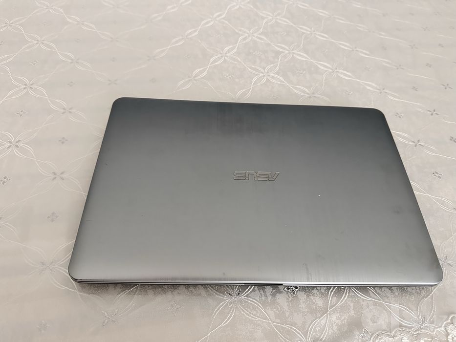 Asus noutbook i7 8550U 128ssd 1tb hdd