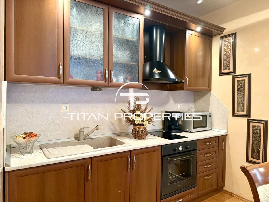 Продава се Тристаен апартамент в Пловдив, Кършияка - 113 кв.м за 1332 €/кв.м - Снимка #3
