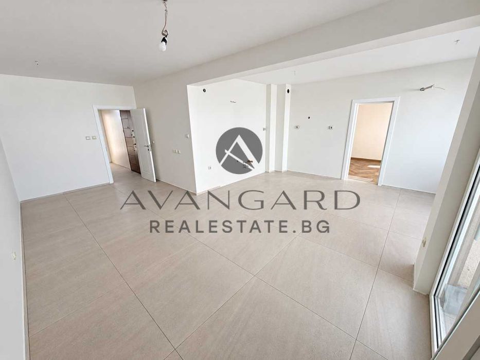 Продава се Тристаен апартамент в Пловдив, Кършияка - 99 кв.м за 2829 €/кв.м - Снимка #1