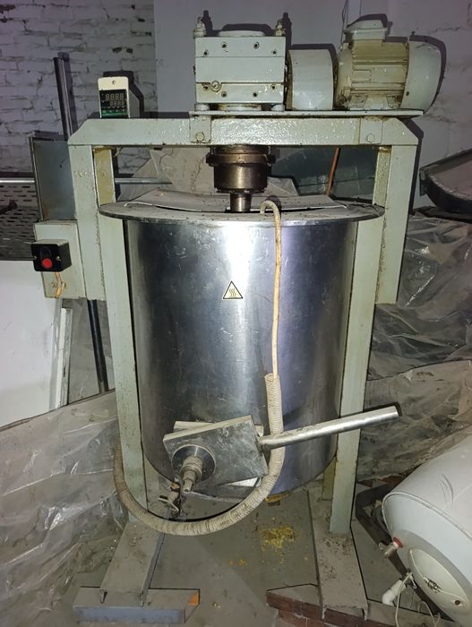 Isitish qozonlari sotiladi