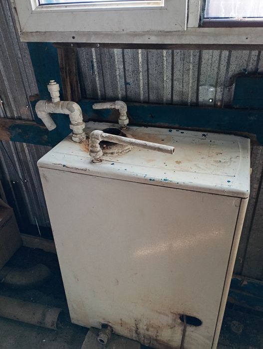 Продам дизилный печь китурами