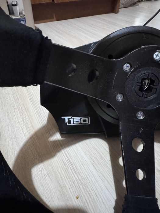 Volan Thrustmaster T150 – в отлично състояние