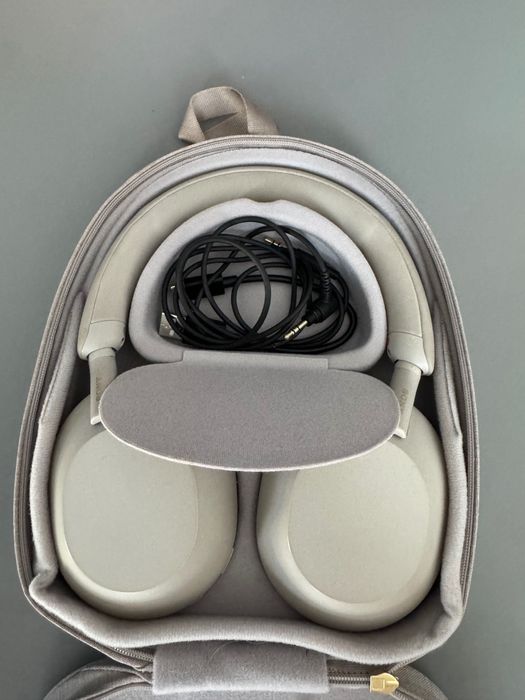 Sony WH-1000XM5 слушалки