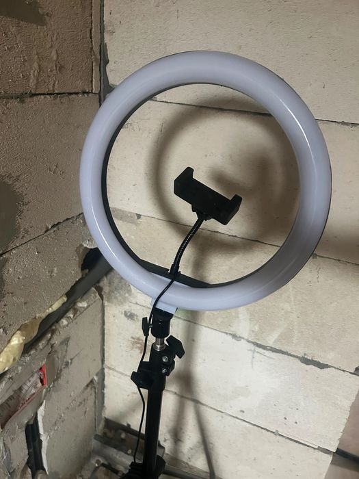 Lumina Ring Fill Light