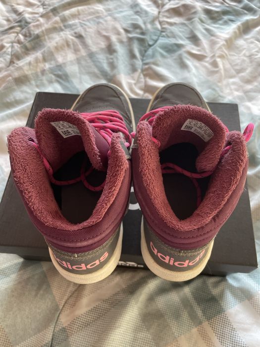 Зимни кецове Адидас