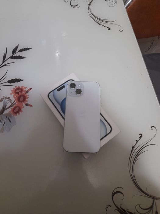 Vand sau schimb iphone 15