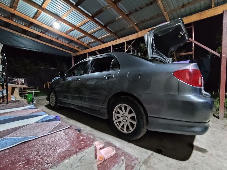 Тойота королла 1.8 американец