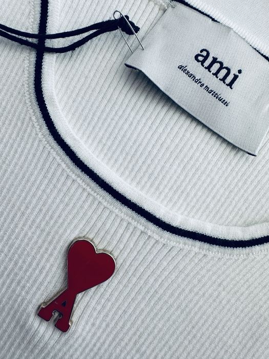 Дамски топ Ami