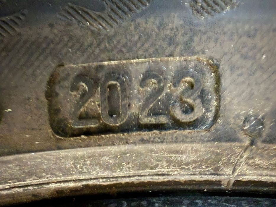 Vând jante 18’ style 217 in 2 lățimi
Jantele au fost montate pe f30 au fost sablate vopsite îndreptate ulterior le-am făcut cu plastidip negru mat
Cau