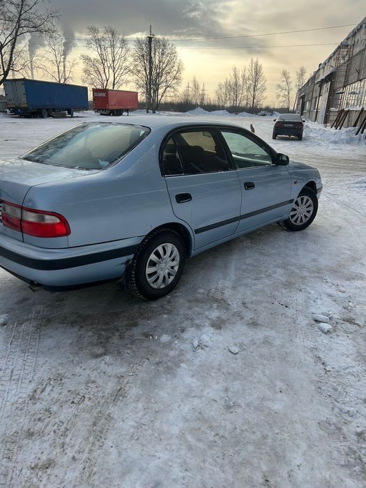 Продам Toyota carina e