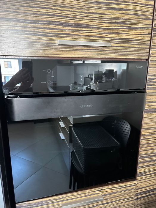 Продам духовеу на запчати