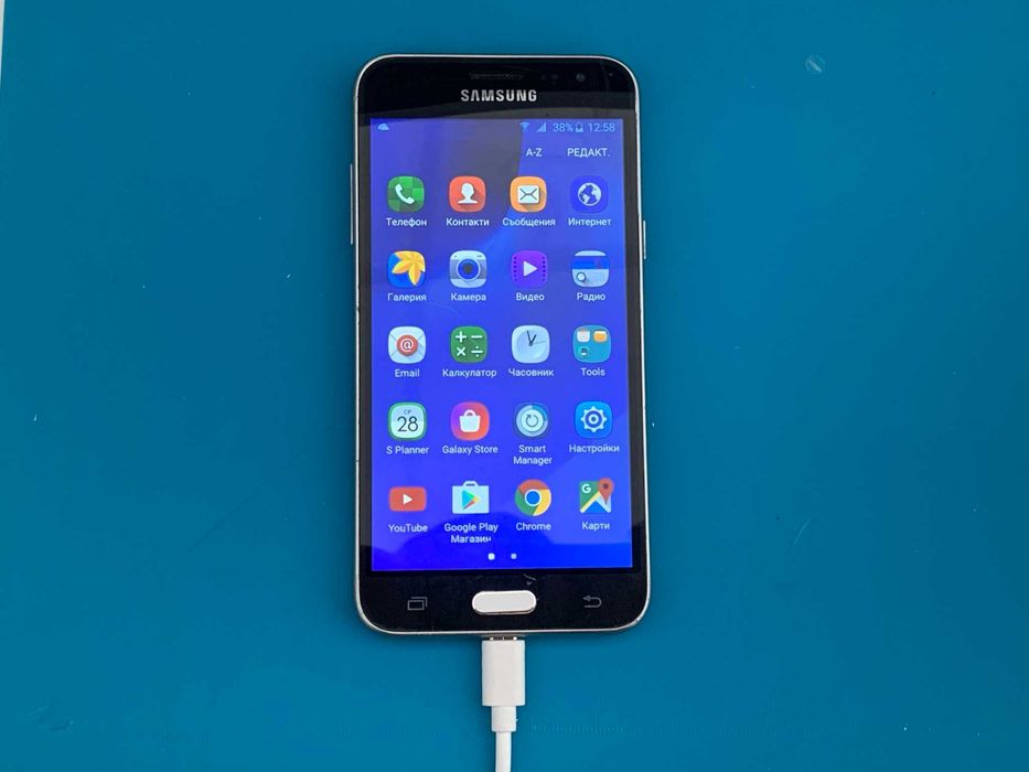 Samsung Galaxy J3 2016 на части