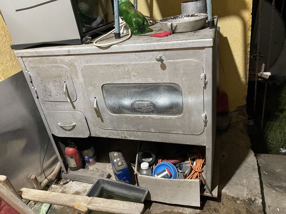 Печка на дърва и въглища