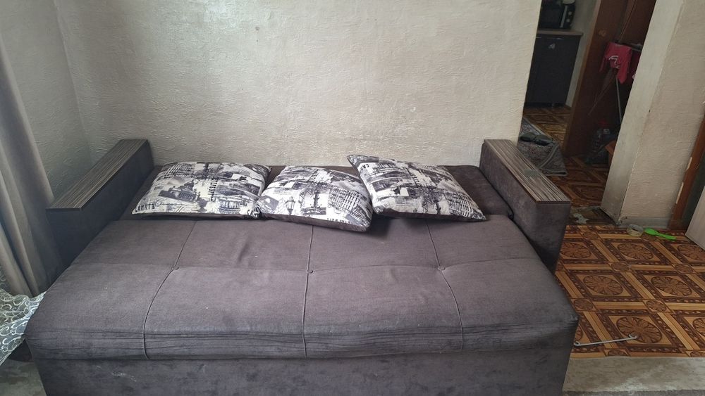 Диван сатылады. Алам деушілер болса