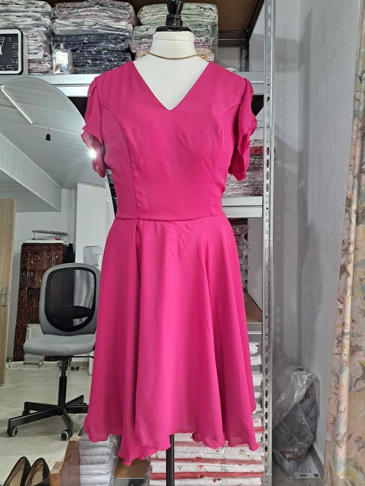 Rochie din voal fucsia