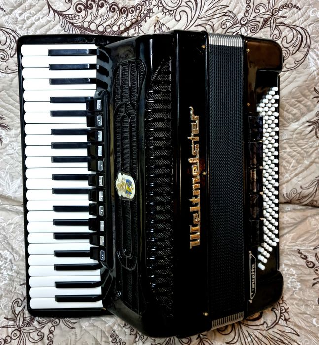 Acordeon Weltmeister Supita seria 11000