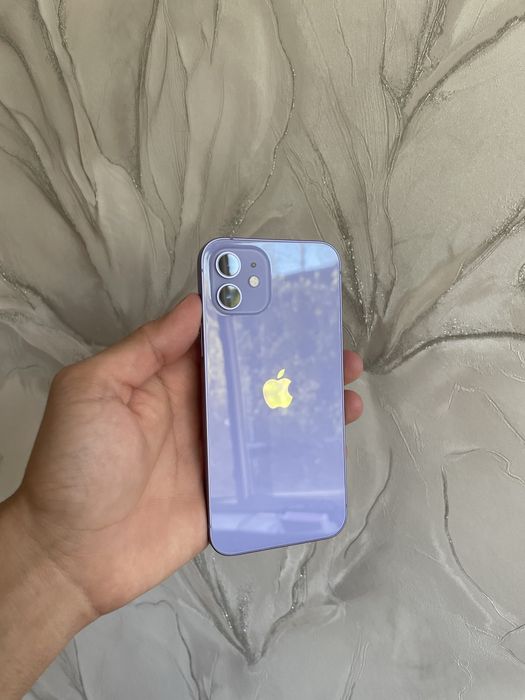 Продам iPhone 12 64gb в идеальном состоянии