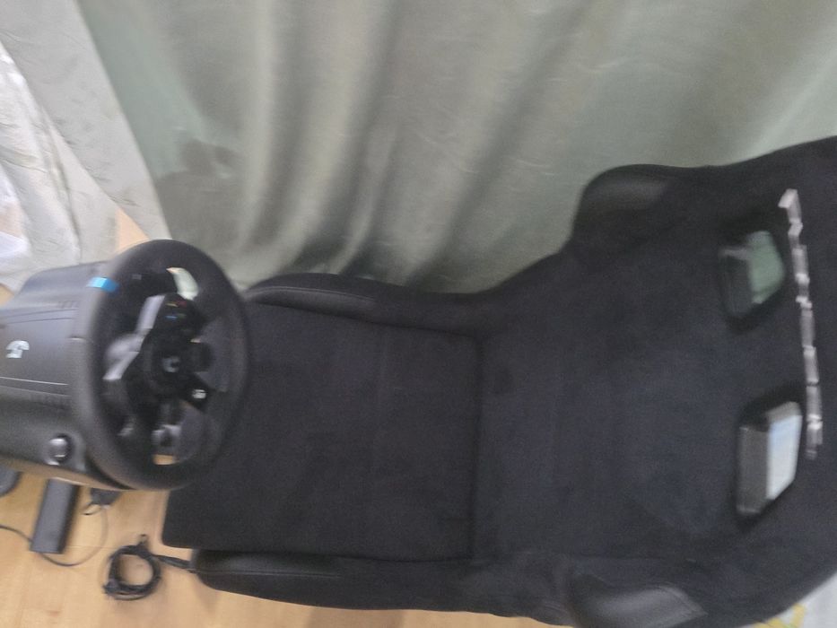 Volan logitech g923+ scaun playseat evolution ActiFit cockpit
