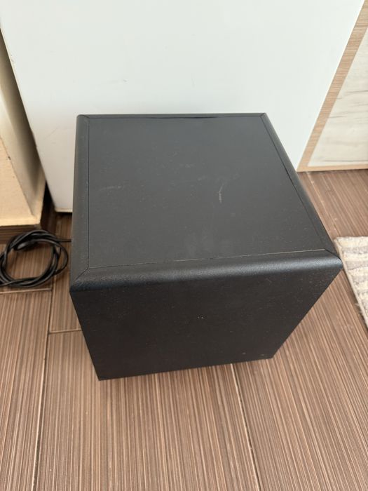 Infinity BU-80 Subwoofer. 8”