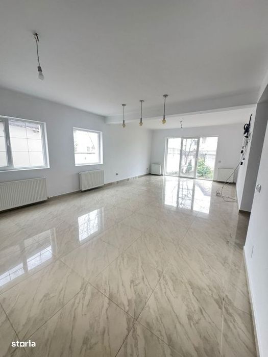 Vila de Vanzare Bragadiru str Libertatii/P+1+M