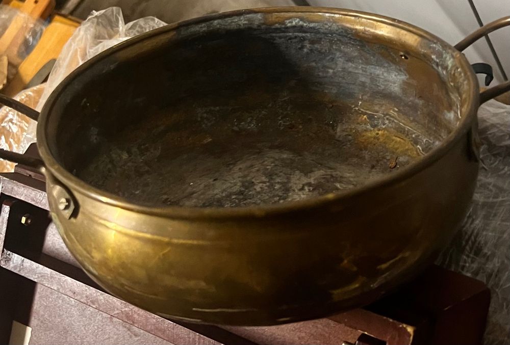 Месингов старинен съд