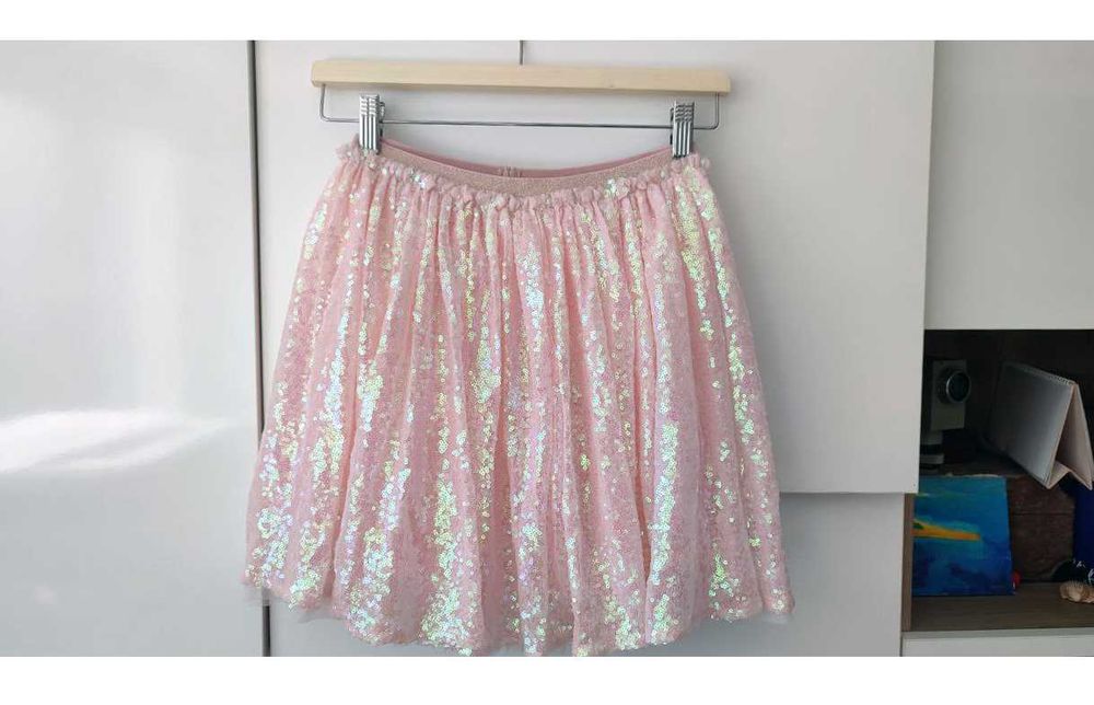 Розова пола с пайети от марката Mango