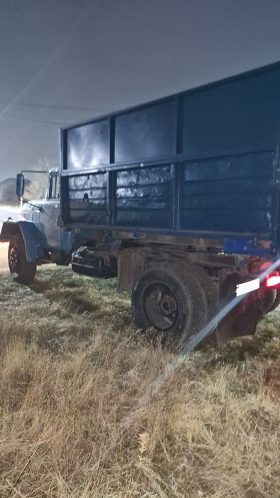 Зил на хаду жүріп тұр