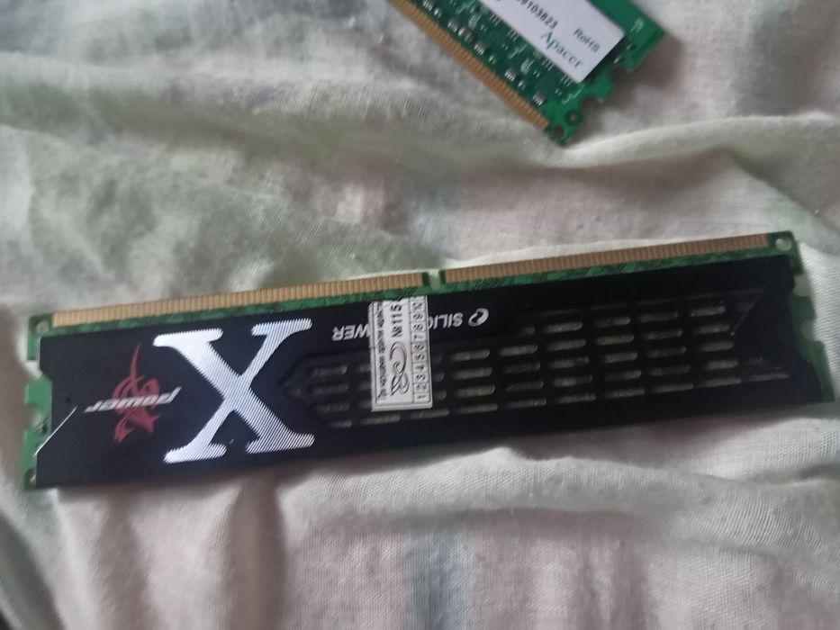 Продаю оперативную память ddr 2