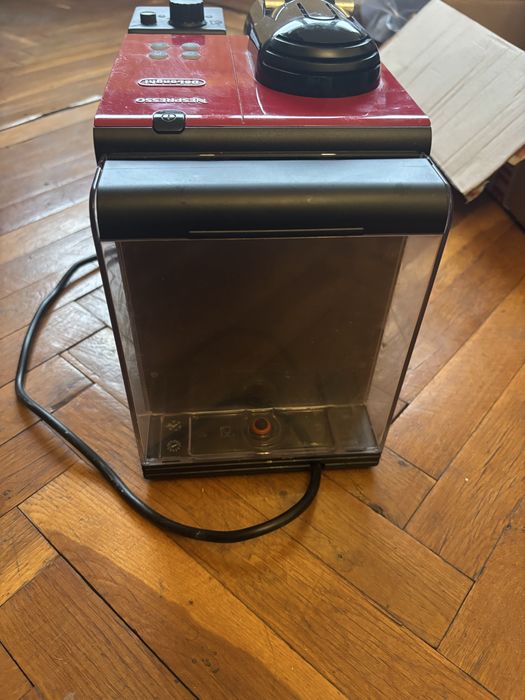 Кафемашина DeLonghi EN 520.W Nespresso Lattissima